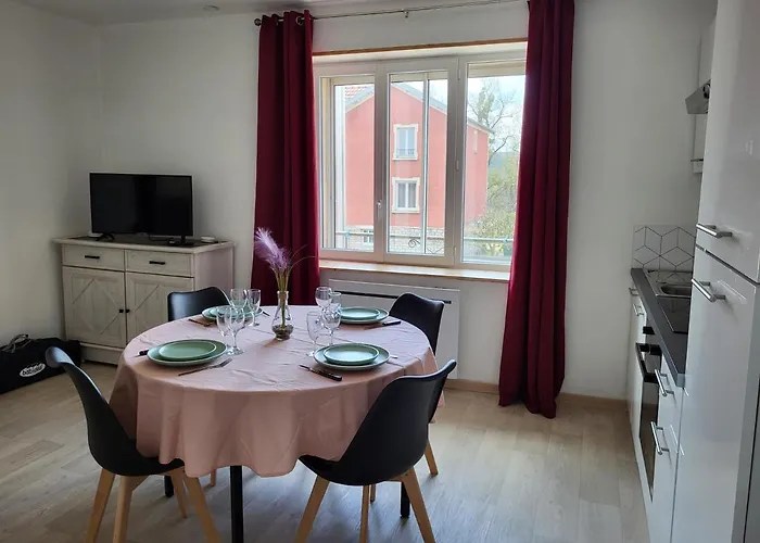 40 M² Proche Rempart Appartement Langres